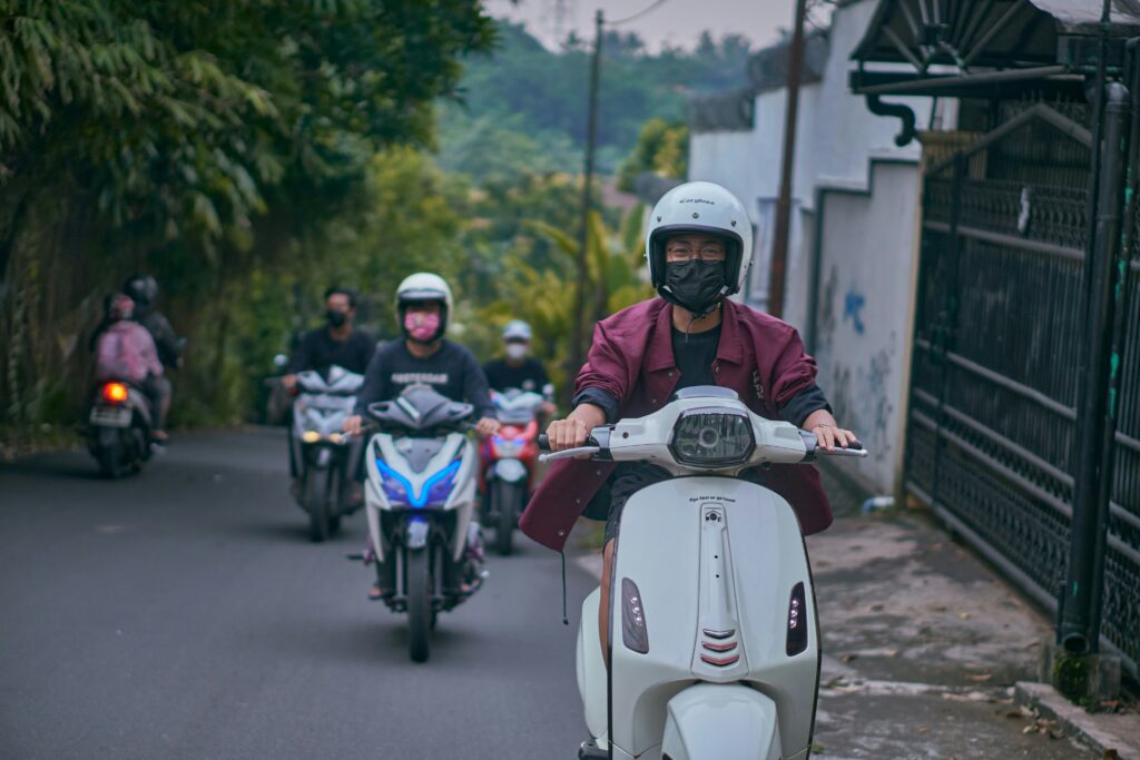 Thuê xe máy ở Bali_lái bên trái